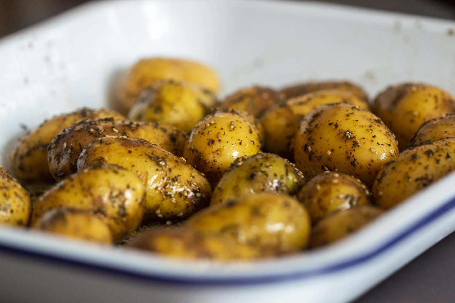 Pommes de terre nouvelles & za’atar au CBD, une recette de Epices Shira